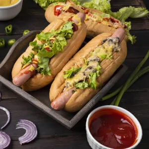 Snacking : quiches, tourtes, wraps, salades composées, plats à emporter